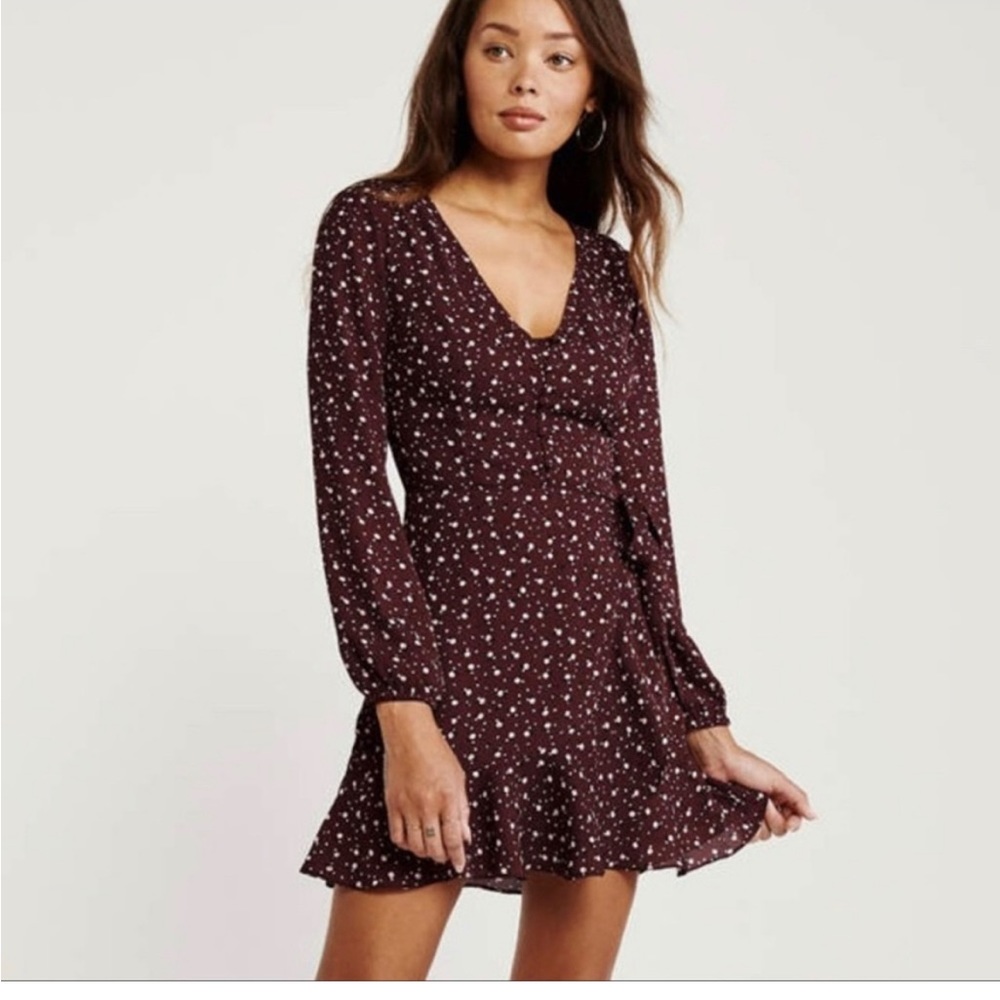 Abercrombie Burgundy Wrap Mini Dress Long Sleeve XS NWT